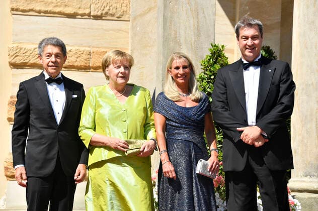 Joachim Sauer, Angela Merkel, Karin Baumüller Söder and Markus Söder at the opening of the Richard Wagner Festival 2022 with the premiere of Richard Wagners Tristan und Isolde at the Bayreuth Festspielhaus Bayreuth, 25 07 2022 Foto:xN.xKubelkax xFuturexImage