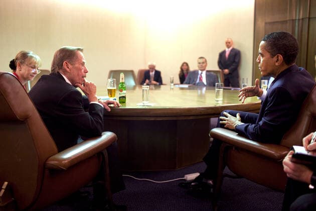 President Barack Obama is seen at a bilateral meeting April 5, 2009, with former Czech President Vaclav Havel during the European Union (EU) Summit at the Prague Congress Center in Prague, Czech Republic. Copyright: xpiemagsx obama180221-292 !ACHTUNG AUFNAHMEDATUM GESCHÄTZT!