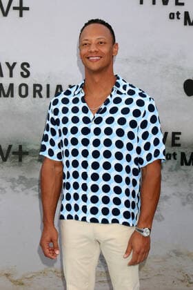 August 8, 2022, Los Angeles, CA, USA: LOS ANGELES - AUG 8: Emerson Brooks at the Five Days at Memorial TV series premiere at Diretors Guild of America on August 8, 2022 in Los Angeles, CA Los Angeles USA - ZUMAnc22 20220808_zaa_nc22_065 Copyright: xKathyxHutchinsx