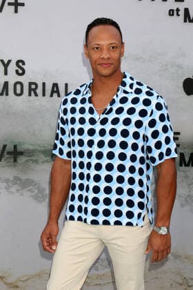 August 8, 2022, Los Angeles, CA, USA: LOS ANGELES - AUG 8: Emerson Brooks at the Five Days at Memorial TV series premiere at Diretors Guild of America on August 8, 2022 in Los Angeles, CA Los Angeles USA - ZUMAnc22 20220808_zaa_nc22_074 Copyright: xKathyxHutchinsx
