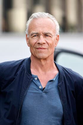 Actor Klaus J Behrendt Max Ballauf at the photo session on the set of the 88 crime scene of the investigator duo Ballauf and Schenk from Cologne crime scene pyramid on the set in Cologne Ehrenfeld Cologne, 17 08 2022 NRW Germany Copyright: xChristophxHardtx
