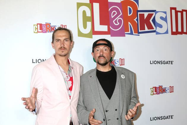August 24, 2022, Los Angeles, CA, USA: LOS ANGELES - AUG 24: Jason Mewes, Kevin Smith at the Clerks III Premiere at TCL Chinese Theater on August 24, 2022 in Los Angeles, CA Los Angeles USA - ZUMAb170 20220824_zap_b170_070 Copyright: xKayxBlakex