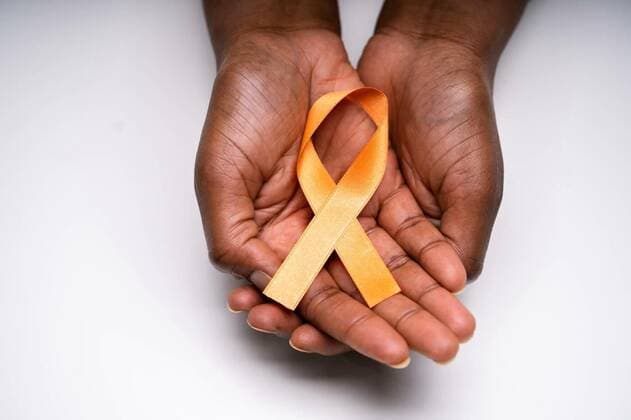 Orange Ribbon To Support Kidney Cancer, Orange Ribbon To Support Kidney Cancer And Leukemia Awareness, Orange Ribbon To Support Kidney Cancer And Leukemia Awareness, 18.09.2021, Copyright: xAndreyPopovx Panthermedia30734122.jpg