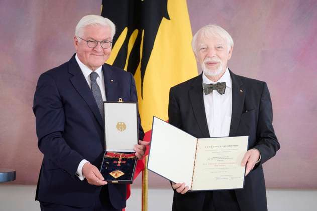 Berlin, President Steinmeier awards the Order of Merit of the Federal Republic of Germany Federal President Frank Walter Steinmeier awards the Grand Cross of Merit with Star of the Order of Merit of the Federal Republic of Germany to Aleida Assmann, Jan Assmann, Christopher Clark, Klaus Hasselma