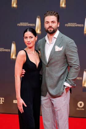 Actress Valea Katharina Scalabrino and actor Benjamin Heinrich at the German Television Award 2022 The TV Highlights of the Year at MMC Studios in Ossendorf Cologne, 14 09 2022 NRW Germany Copyright: xChristophxHardtx