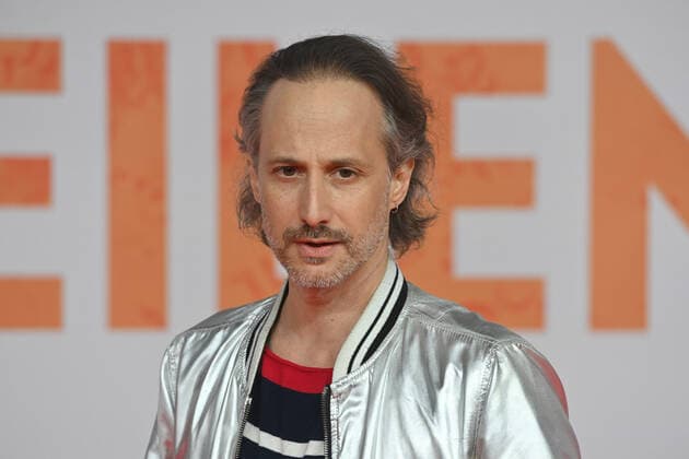 Michael OSTROWSKI actor, single image, cropped single subject, portrait, portrait film premiere TAUSEND ZEILEN on 21 09 2022 in ARRI cinema in Munich