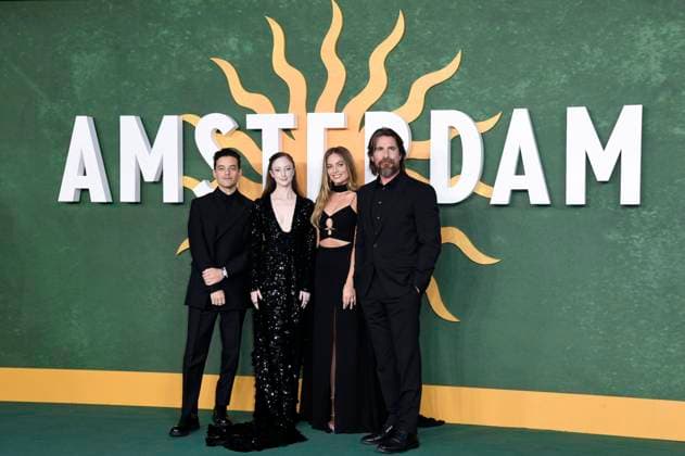 Rami Malek, Andrea Riseborough, David O Russell, Margot Robbie and Christian Bale at the European premiere of the feature film Amsterdam at the Odeon Leicester Square London, 21 09 2022 Foto:xS.xVasx xFuturexImage