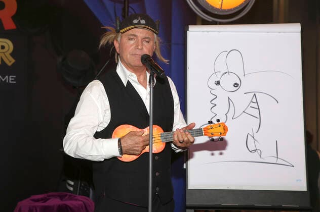 Jörg Knör parodies Otto Waalkes during a guest appearance at the Europa Passage, Hamburg, 06 11 2022 Foto:xgbrcix xFuturexImage