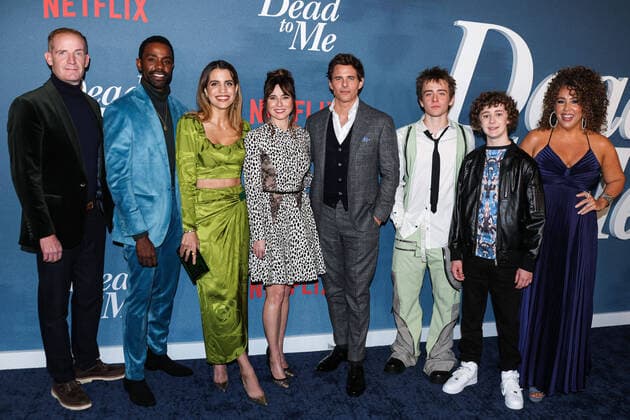 Bilder des Jahres 2022, Entertainment 11 November Entertainment Themen der Woche KW46 Los Angeles Premiere Of Netflix s Dead To Me Season 3 Marc Evan Jackson, Brandon Scott, Natalie Morales, Linda Cardellini, James Marsden, Sam McCarthy, Luke Roessler and Diana Maria Riva arrive at the Los Angeles Premiere Of Netflix s Dead To Me Season 3 held at the Netflix Tudum Theater on November 15, 2022 in Hollywood, Los Angeles, California, United States. Netflix Tudum Theater, Hollywood, Los Angeles, California California United States Copyright: xImagexPressxAgencyx originalFilename: collin-losangel221115_npzGE.jpg