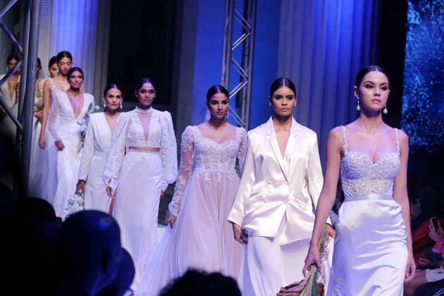 (221119) -- COLOMBO, Nov. 19, 2022 -- Models present creations during a fashion show in Colombo, Sri Lanka, Nov. 18, 2022. (Photo by Xinhua) SRI LANKA-COLOMBO-FASHION SHOW AjithxPerera