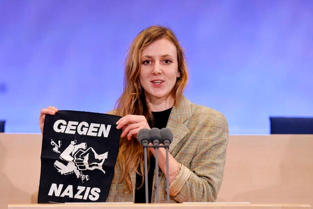 Journalist Valerie Schönian wearing a patch with the inscription Against Nazis during the celebrations of the 70th anniversary of the Federal Agency for Civic Education bpb at the Federal Palace in Bonn Bonn, 25 11 2022 NRW Germany Copyright: xChristophxHardtx