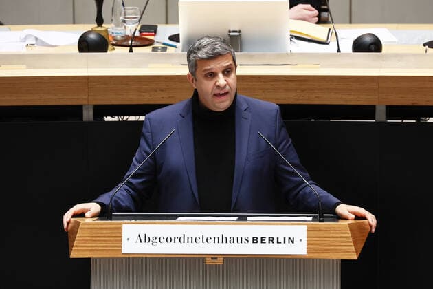 SPD parliamentary group leader Raed Saleh in the Abgeornetenhaus in Berlin on 1 December 2022 Plenary session in the Abgeornetenhaus of Berlin