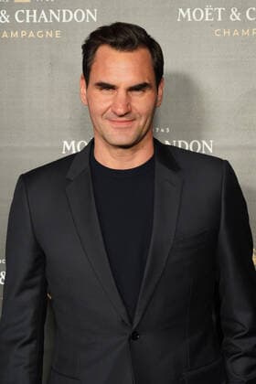 Bilder des Jahres 2022, Entertainment 12 Dezember Entertainment Bilder des Tages December 5, 2022, New York, NY, USA: ROGER FEDERER attends the Moet & Chandon event celebrating the installation of â€oeYour Voicesâ€Â, an illuminated kinetic sculpture,.David Geffen Hall, Lincoln Center, NYC.December 5, 2022, . New York USA - ZUMAms4_ 20221205_zaf_ms4_024 Copyright: xSoniaxMoskowitzxGordonx