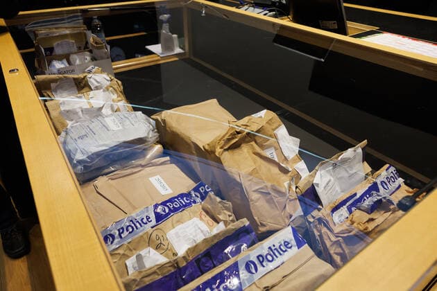 Pieces of evidence pictured during the jury constitution session at the assizes trial Frederic Lepoint before the Assizes Court of Hainaut Province in Mons, Thursday 08 December 2022. Lepoint is accused of the murder of his wife Aline Thirion in 2014. KURTxDESPLENTER 55503897
