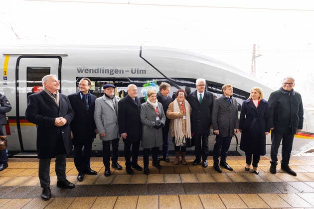 New Wendlingen Ulm line officially opened Special trains brought Deutsche Bahn CEO Richard Lutz, Minister President Winfried Kretschmann and other guests of honor to Ulm Central Station for the official opening ceremony Ten years were spent building the 60