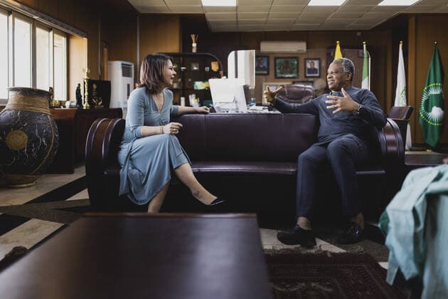 L R Annalena Baerbock Buendnis 90 Die Gruenen , German Foreign Minister, and Foreign Minister of Nigeria Geoffrey Onyeama, photographed during a joint meeting in Abuja, 20 12 2022 Baerbock travels to Nigeria for the return of the Benin Bronzes, looted art from the 19th century Baerbock also wants to get an overview o Copyright: xFlorianxGaertnerx