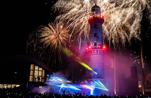 01 01 2023, GER, New Year, Warnemünde tower lights fireworks on the Warnemünde Promenade Warnemünde Promenade Germany Mecklenburg Western Pomerania