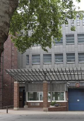 <p>Außenansicht der Justizvollzugsanstalt am Mittwoch, den 17. Juni 2020 in Duisburg Hamborn. Deutschland NRW Duisburg Copyright: TanjaxPickartz