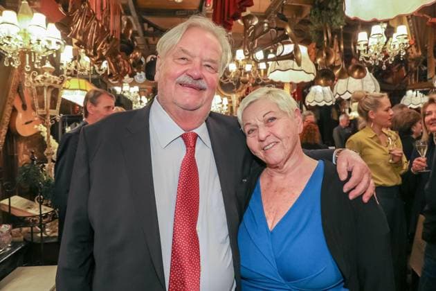 19 01 2023, Marchfelderhof Deutsch Wagram, artist New Years reception 2022, lifetime achievement award stage to Gerhard ERNST in the picture Gerhard Ernst, Jazz Gitti, artist New Years reception 2022.