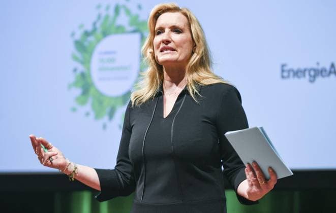 <p>Wetterfee und Fernsehmoderatorin Claudia Kleinert moderiert die erste vestische Klimakonferenz am Dienstag, 15. Juni 2021 in der Stadthalle der Stadt Gladbeck. Deutschland NRW Gladbeck Copyright: LutzxvonxStaegmann