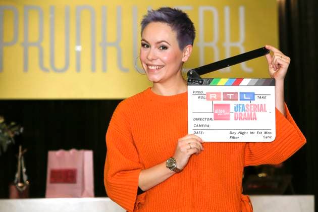 Jasmin Minz at the photo shoot after her baby break on the set of the RTL TV series Alles was zählt at the MMC Studios in Ossendorf Cologne, 02 02 2023 Foto:xK.xSchulzx xFuturexImage