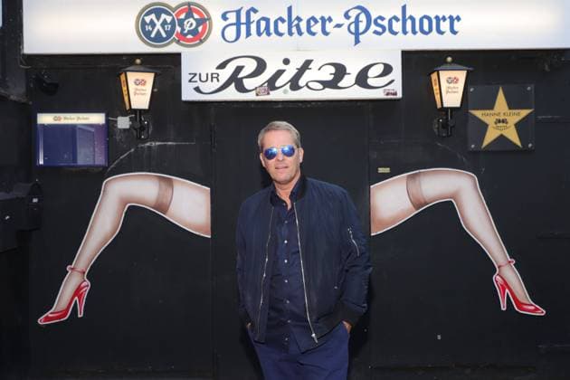 THE INTERVIEW LUNCH Hinnerk Baumgarten, photo session as part of the reportage series THE INTERVIEW LUNCH, Ritze Hamburg, 14 02 2023 Copyright: xEventpressxBecherx