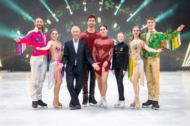 f l Alexay Rogonov, Alina Solovyeva, Norbert Schramm, Former German Figure Skater, Guillaume Cizeron Olympic Champion 2022 in Ice Dance , Gabriella Papadakis Olympic Champion 2022 in Ice Dance , Sophia Erhardt German Ice Skating Union, Young Talent , Angelina Avdaseva, Evgenii Kostarev, Holiday on Ice, A New Day, 16 2 2023 Munich Bavaria Germany Copyright: xkolbert-press UlrichxGamelx