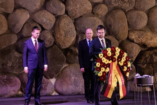 Federal Minister of Justice Marco Bushman at a wreath-laying ceremony at Yad Vashem in Jerusalem, 20 02 2023 Jerusalem Israel Copyright: xLeonxKuegelerx