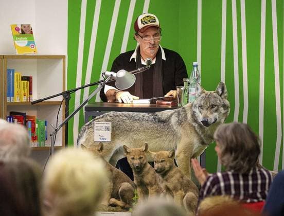 <p>Andreas Hoppe, Buchautor, liest am Donnerstag, dem 13. Februar 2020 aus seinem Buch