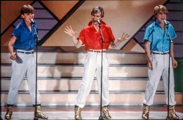 LUXEMBOURG 1984 05 05 The Swedish singing group Herreys with the Herrey brothers, from left Louis, Per and Richard, performs the Swedish song Diggi loo diggi ley at the Eurovision Song Contest Final at RTL Theatre Municipal in Luxembourg on 5 May 1984 The Swedish entry won with 145 points Luxembourg Luxembourg x190x  Copyright: xESC TTxNyhetsbyranx EUROVISION 1984 HERREYS
