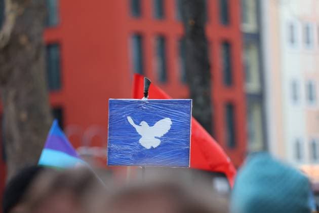 Action Weekend öStop the Killing for Ceasefire and Negotiations ˜ by Deutsche Friedensgesellschaft Vereinigte KriegsdienstgegnerInnen in Cologne 25 02 2023 Cologne NRW Germany