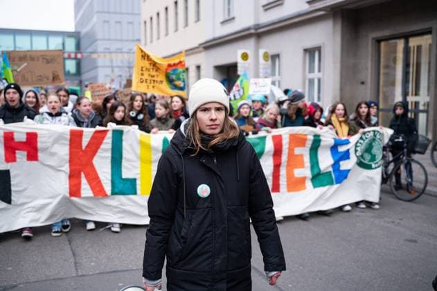 03 03 2023, Berlin, Germany, Europe Led by German climate change activist Luisa Neubauer, mostly young people march through Berlins Mitte district in a demonstration and global climate strike organized by the Fridays for Future movement.