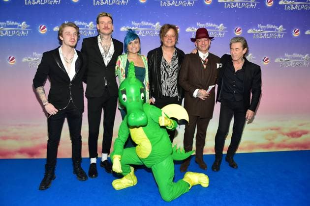 40 years ãHappy Birthday TabalugaÒ Peter Maffay with son Yaris Makkay and band Ankœnft blue carpet to the premiere of 40 years ãHappy Birthday TabalugaÒ on 27 March in the Zoo Palast in Berlin Photopress Mueller