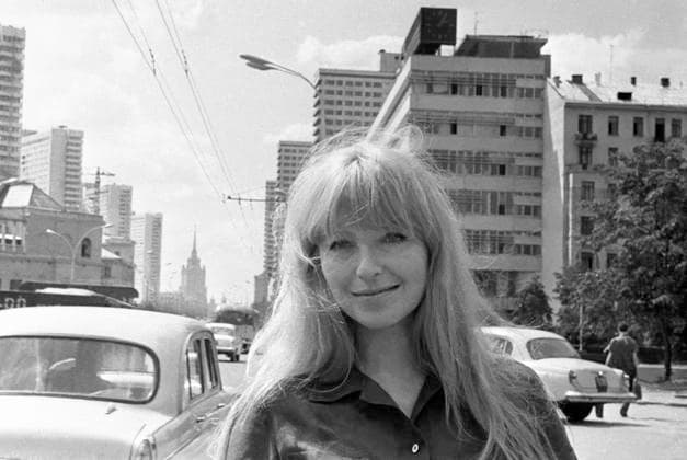 Moscow, USSR. June 1968. French actress Marina Vladi poses for a photo in Kalinin Avenue. The exact date of the photograph is unknown. Alexander Konkov TASS  80567