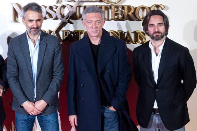 Martin Bourboulon, Vincent Cassel and Dimitri Rassam at the premiere of the coni film Los tres mosqueteros D Artagnan Les trois mousquetaires D Artagnan The three musketeers D Artagnan at Cine Capitol Madrid, 12 04 2023 Martin Bourboulon, Vincent Cassel, Dimitri Rassam  Foto:xDyDxFotografosx xFuturexImage