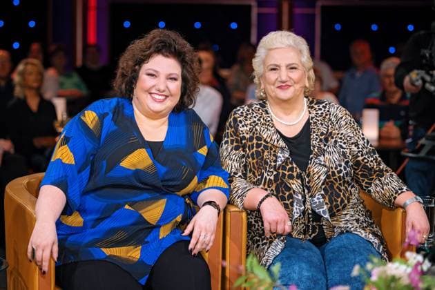 MDR Riverboat Comedian Meltem Kaptan and her mother Melek Kaptan on the occasion of the recording of the MDR talk show Riverboat on 14 04 2023 in the Mediacity Leipzig 20230414SFL0013