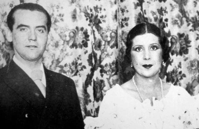 RECORD DATE NOT STATED Federico Garcia Lorca and the dancer choreographer encarnacion lopez julvez, la argentinita. Federico Garcia Lorca and the dancer choreographer encarnacion lopez julvez, la argentinita. Copyright: 972_ML_05_W361985