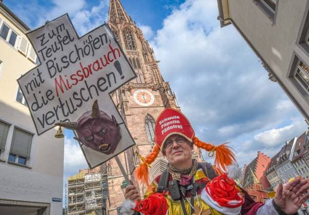 Guenter Nakath protests in bishops uniform in front of the Freiburg Cathedral on the day of the publication of the abuse report of the Archdiocese of Freiburg The report describes an unprecedented cover-up of sexualized abuse in the Archdiocese over many