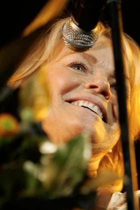 GÖTEBORG 20060306 The jurys special award to mother mia Görel Hanser, during the Guldmaskengalan in Gothenburg on Monday GÖTEBORG SVERIGE Ice hockey x9200x  Copyright: xMANSxLANGHJELMx xTTx 9200