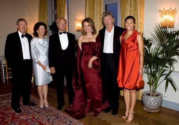 STOCKHOLM 2008 08 26 Polar Music Prize Nick Mason of british group Pink Floyd, Sweden s Queen Silvia and King Carl Gustaf, American soprano singer RenÃ e Fleming, Roger Waters of british group Pink Floyd and Crown Princess Victoria of Sweden during an banquet at Grand HÂ™tel on Tuesday the 26th of August STOCKHOLM SWEDEN x1037x  Copyright: xSÖRENxANDERSSONx POLAR MUSIC PRIZE