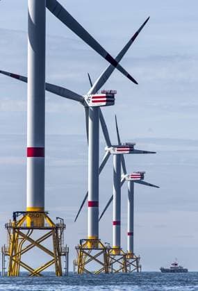 RWE ( C-Power) stellt einen Offshore Windpark vor. Freitag (17.08.12) in Ostende. Das 2009 gestartete Projekt liegt auf der Thornton Bank, 30 Km vor der belgischen Küste und soll nach dem 3. Bauabschnitt (2012 13) mit einer Gesamtleistung von 325,2 MW ca 600 000 Menschen mit Energie versorgen. Bilder : Jakob Studnar RWE ( C-Power) stellt einen Offshore Windpark vor. Freitag (17.08.12) in Ostende. Das 2009 gestartete Projekt liegt auf der Thornton Bank, 30 Km vor der belgischen KoÂ¼ste und soll nach dem 3. Bauabschnitt (2012 13) mit einer Gesamtleistung von 325,2 MW ca 600 000 Menschen mit Energie versorgen. Bilder : Jakob Studnar Buntes Belgien Osten Copyright: JakobxStudnar docnrwhugopicture50018099 EDITORIAL USE ONLY