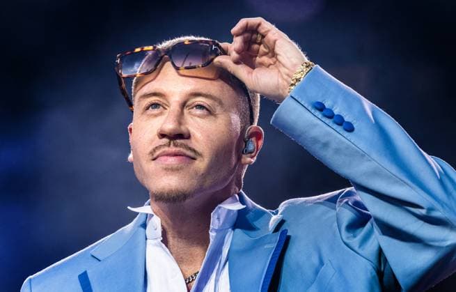 STOCKHOLM 20230511 American artist Macklemore performs on Gröna Lunds main stage on Thursday night STOCKHOLM SVERIGE x10090x  Copyright: xClaudioxBrescianix xTTx MACKLEMORE GRÖNA LUND TTABB0000000000185860