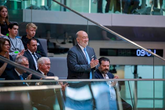 104 Session of the Bundestag on 12 May 2023 Germany, Berlin on 12 05 2023 to mark the 75th anniversary of the founding of the State of Israel, Ron Prosor, the Ambassador of the State of Israel in Germany and Federal President Frank Walter Steinmeier have been invited to the Bundestag as guests of honor Accompanied by Volker Beck, President of the German Israel Soc