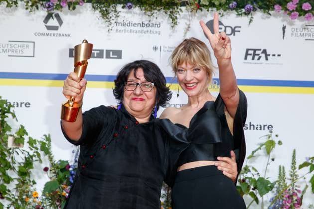 Event German Film Award 2023 Roshanak Behesht Nedjad and Heike Makatsch at the 73 German Film Award in the Theater am Potsdamerplatz on 12 05 2023 in Berlin Copyright: xEventpressxKochanx