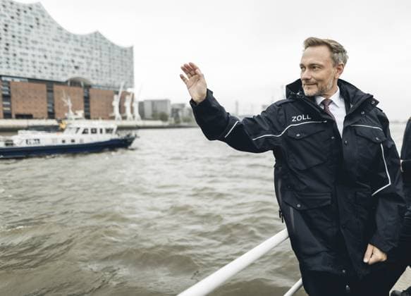 Federal Minister of Finance Christian Lindner FDP during a patrol on a customs boat Hamburg, 23 05 2023 Hamburg Germany Copyright: xXanderxHeinl photothek.dex