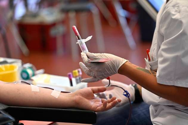 Press date for the World Blood Donor Day in the school center Pesch symbol photo, theme photo Cologne, 05 06 2023 Foto:xD.xAnoraganingrumx xFuturexImage