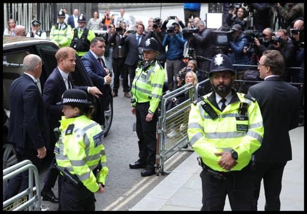 06 06 2023. London, United Kingdom. Prince Harry arriving at the High Court in London. Prince Harry, Duke of Sussex arrives at the High Court in central London, where he is due to give evidence in his trial against Mirror Group Newspapers (MGN). Copyright: xAndrewxParsonsx xParsonsxMediax PAR-8371-0019