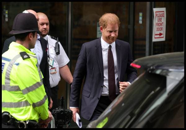 06 06 2023. London, United Kingdom. Prince Harry arriving at the High Court in London. Prince Harry, Duke of Sussex leaving the High Court in central London, after giving evidence in his trial against Mirror Group Newspapers (MGN). Copyright: xAndrewxParsonsx xParsonsxMediax PAR-8371-0034