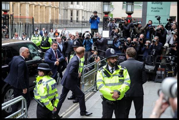 06 06 2023. London, United Kingdom. Prince Harry arriving at the High Court in London. Prince Harry, Duke of Sussex arrives at the High Court in central London, where he is due to give evidence in his trial against Mirror Group Newspapers (MGN). Copyright: xAndrewxParsonsx xParsonsxMediax PAR-8371-0040