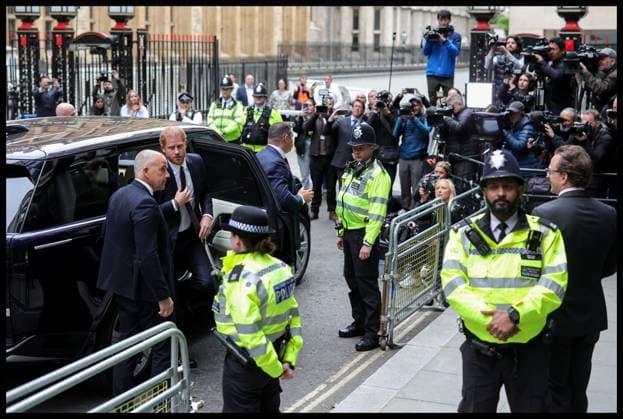 06 06 2023. London, United Kingdom. Prince Harry arriving at the High Court in London. Prince Harry, Duke of Sussex arrives at the High Court in central London, where he is due to give evidence in his trial against Mirror Group Newspapers (MGN). Copyright: xAndrewxParsonsx xParsonsxMediax PAR-8371-0047
